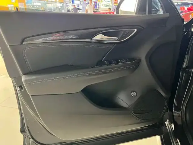 Buick Envision S — Фото автомобиля 9