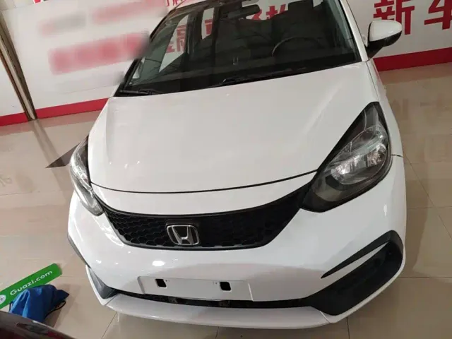 Honda Fit — Фото автомобиля 2