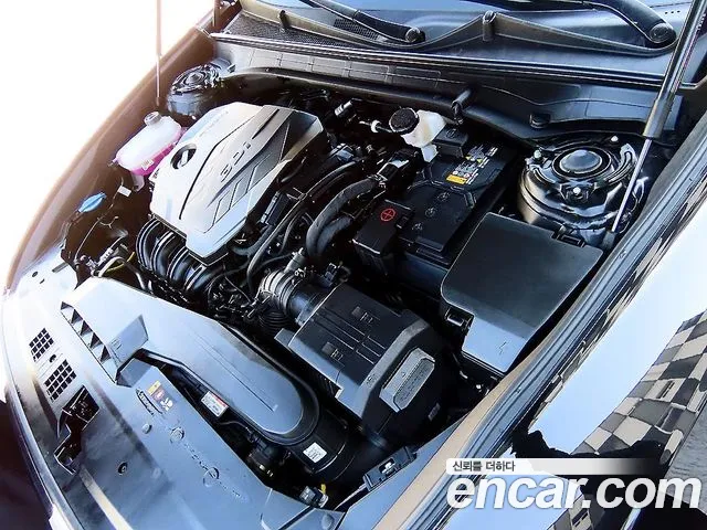 Hyundai Grandeur GN7 — Фото автомобиля 6