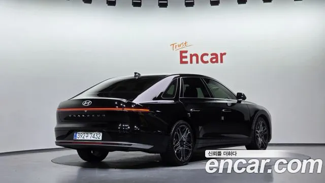 Hyundai Grandeur — Фото автомобиля 2