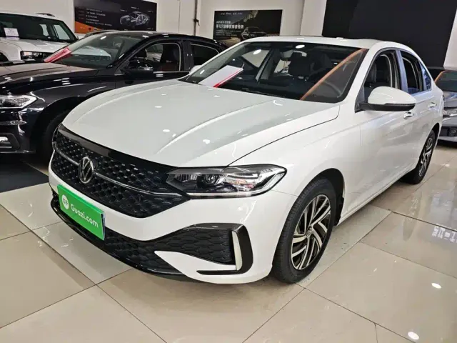 Фотография автомобиля — Volkswagen Lavida