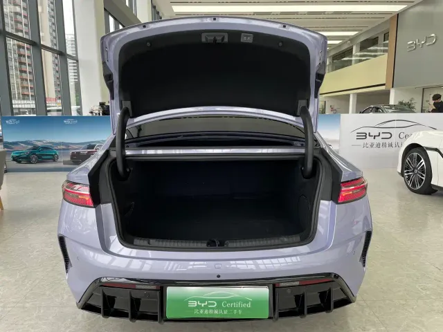 BYD Seal — Фото автомобиля 15