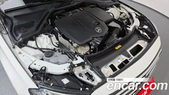 Mercedes-Benz E-Class — Фото автомобиля 6