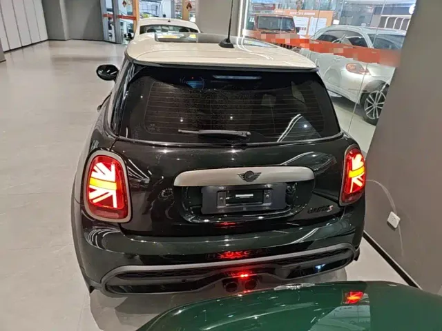 MINI Hatch — Фото автомобиля 5