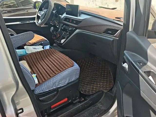 JAC Refine M3 — Фото автомобиля 8