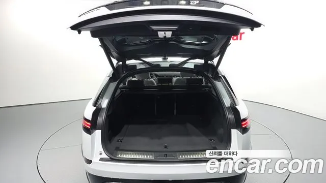 Land Rover Range Rover Velar — Фото автомобиля 20