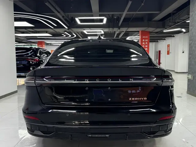 Lincoln Z — Фото автомобиля 6