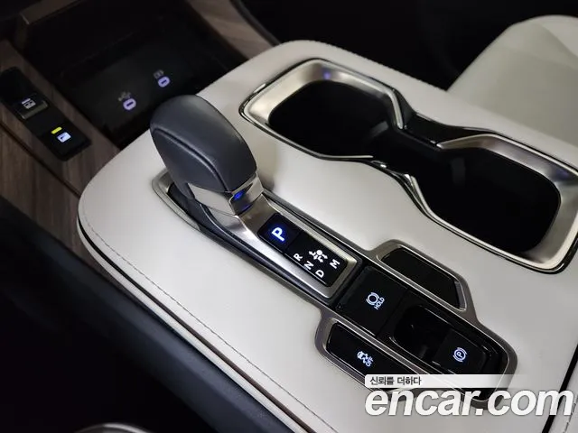 Lexus LM Generation 2 — Фото автомобиля 11