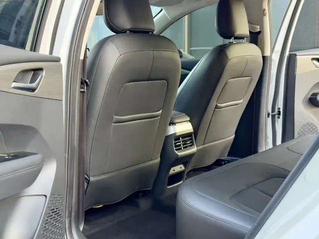 Wuling Starlight — Фото автомобиля 5