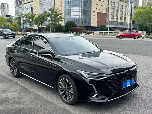 Chery Arrizo 8 — Фото автомобиля 3