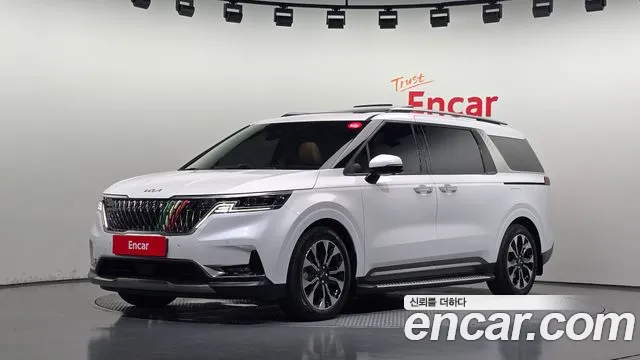 Фотография автомобиля — Kia Carnival Generation 4