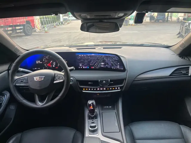 Cadillac CT5 — Фото автомобиля 10