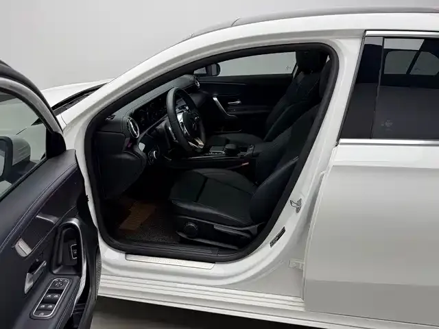 Mercedes-Benz A-Class — Фото автомобиля 9