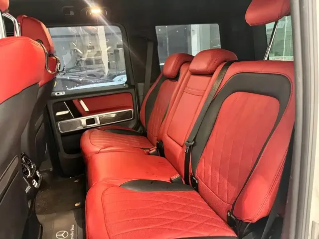 Mercedes-Benz G-Class — Фото автомобиля 12