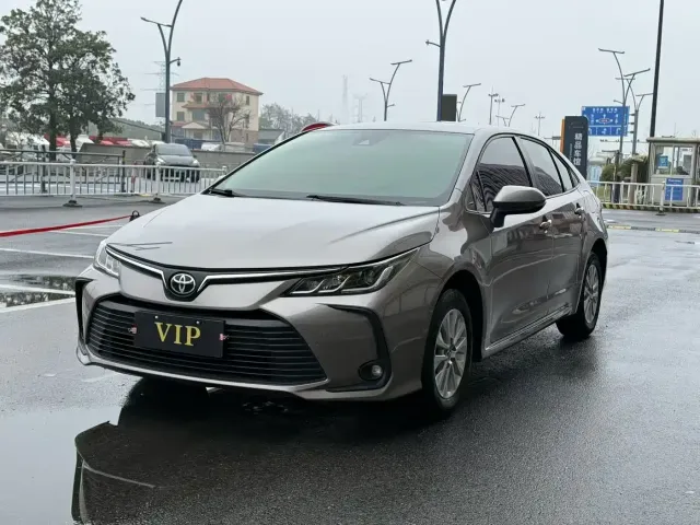 Фотография автомобиля — Toyota Corolla