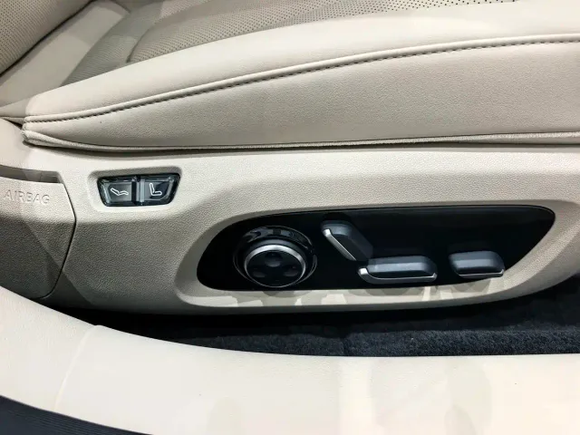 Luxeed S7 — Фото автомобиля 17