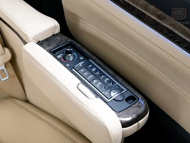 Toyota Alphard — Фото автомобиля 16