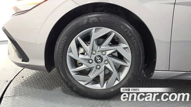 Hyundai AVANTE Новый Avante (CN7) — Фото автомобиля 5