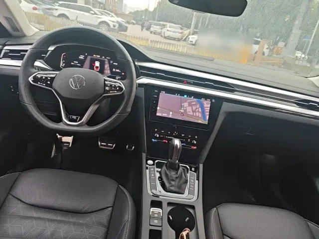 Volkswagen CC — Фото автомобиля 9