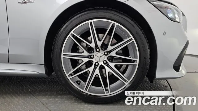 Mercedes-Benz AMG GT 4 двери 43 4MATIC+ — Фото автомобиля 18