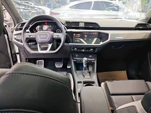 Audi Q3 — Фото автомобиля 5