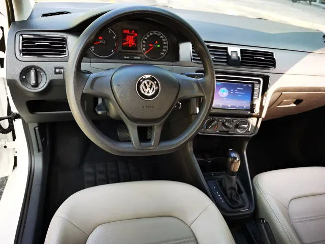 Volkswagen Santana — Фото автомобиля 8