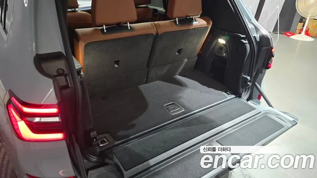 BMW X7 — Фото автомобиля 25