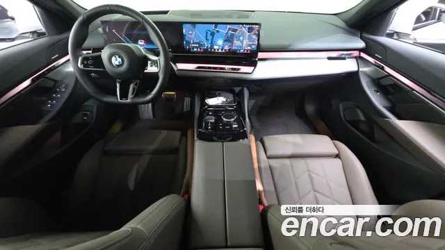 BMW 5-Series — Фото автомобиля 7