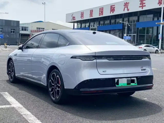 Nissan N7 — Фото автомобиля 7