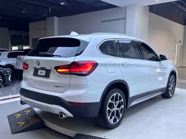 BMW X1 — Фото автомобиля 6