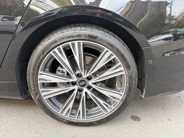 Audi A6L — Фото автомобиля 15