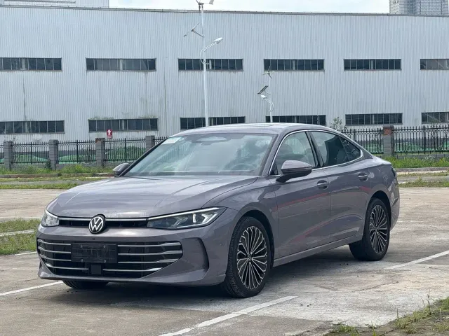 Фотография автомобиля — Volkswagen Passat