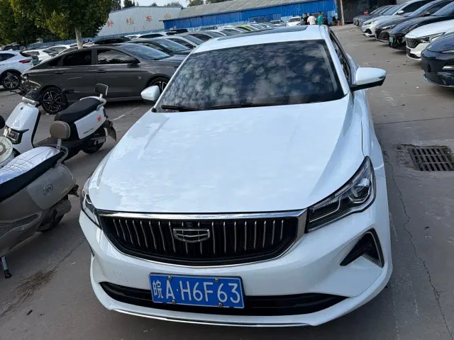 Geely Emgrand — Фото автомобиля 2