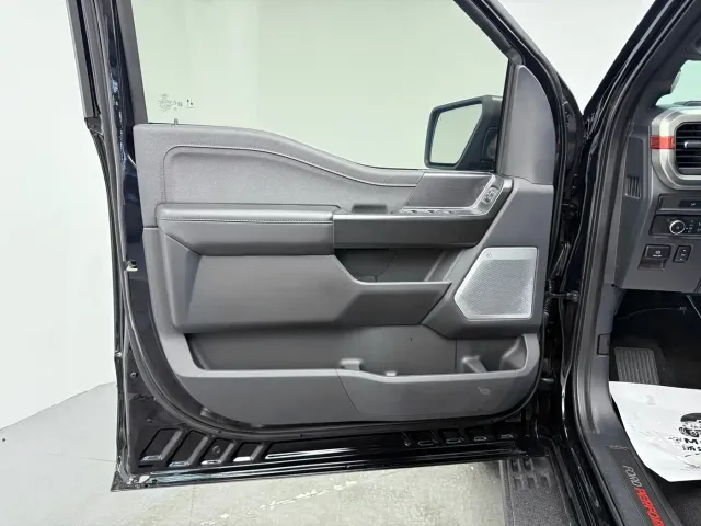 Ford F-150 Raptor — Фото автомобиля 6
