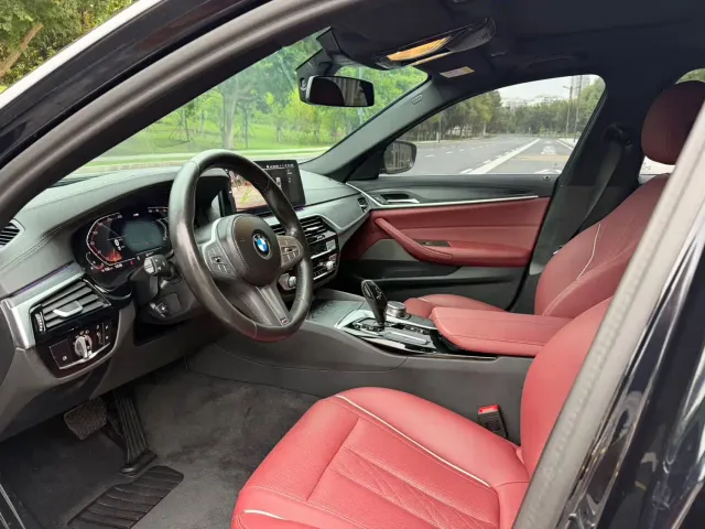 BMW 5 Series — Фото автомобиля 4