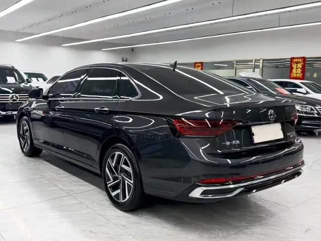 Volkswagen Sagitar — Фото автомобиля 4