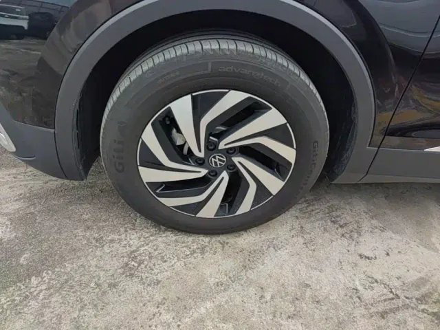 Volkswagen Tiguan L — Фото автомобиля 22