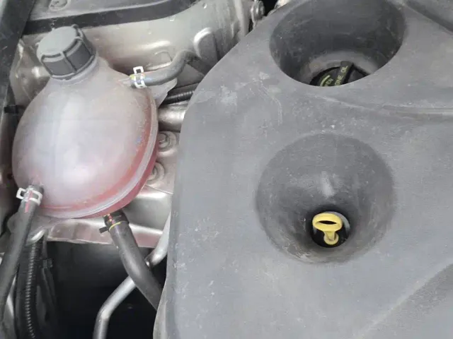 Changan Oshan Z6 EV — Фото автомобиля 21