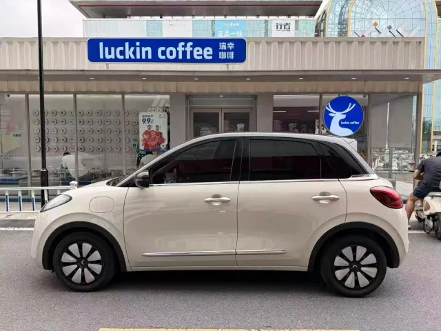 Wuling Bingo — Фото автомобиля 6