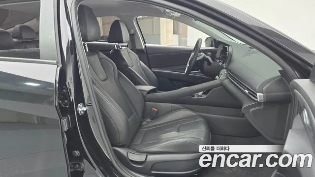Hyundai Avante CN7 — Фото автомобиля 10