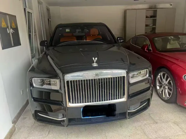 Rolls-Royce Cullinan — Фото автомобиля 3