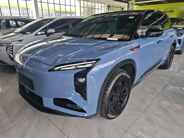 Фотография автомобиля — Hongqi Tian Gong 08