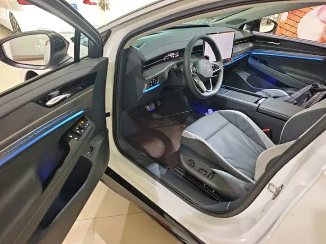 Volkswagen ID.7 Vizzion — Фото автомобиля 15