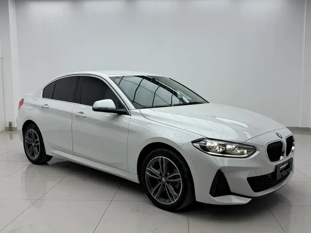 BMW 1 Series — Фото автомобиля 3