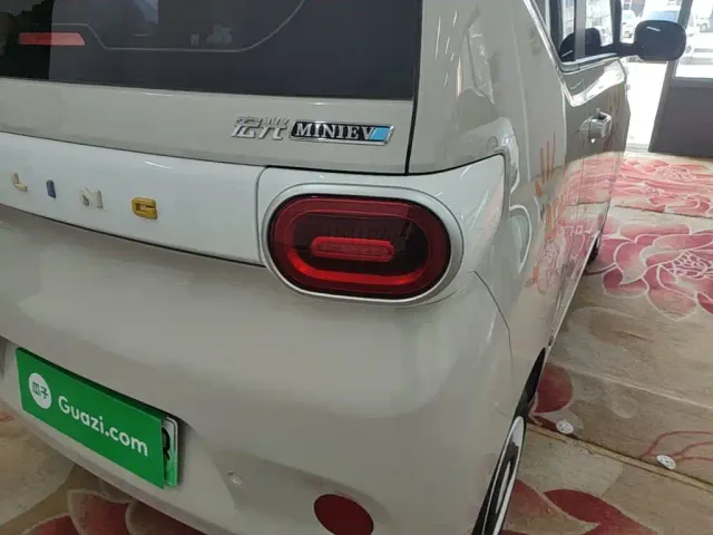 Wuling Hongguang Mini EV — Фото автомобиля 7