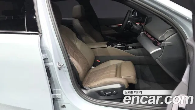BMW 5 Series G60 — Фото автомобиля 17