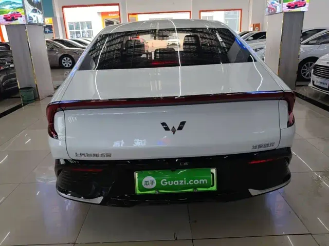 Wuling Starlight — Фото автомобиля 5