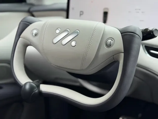 IM Motors LS7 — Фото автомобиля 10
