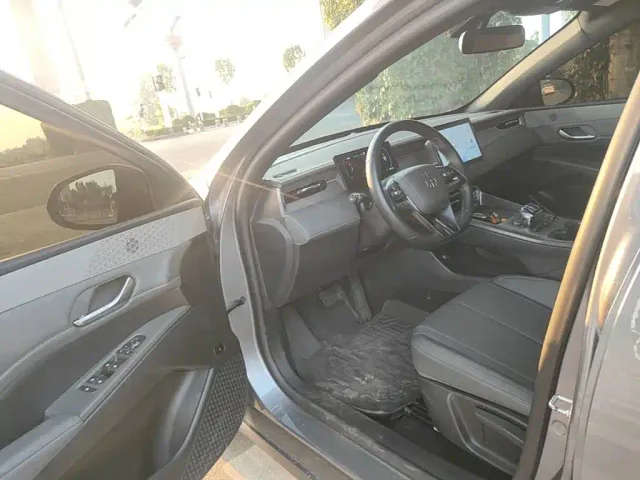 BYD Qin PLUS — Фото автомобиля 15