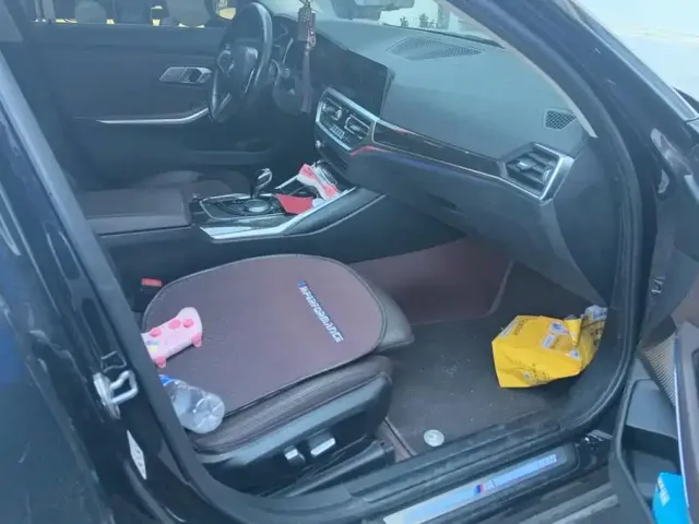 BMW 3 Series — Фото автомобиля 8